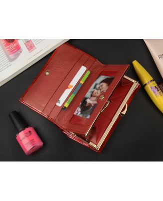 Czerwony skórzany portfel damski, elegancki lakierowany portfel z bigle, portfel RFiD Alessandro Paoli X71